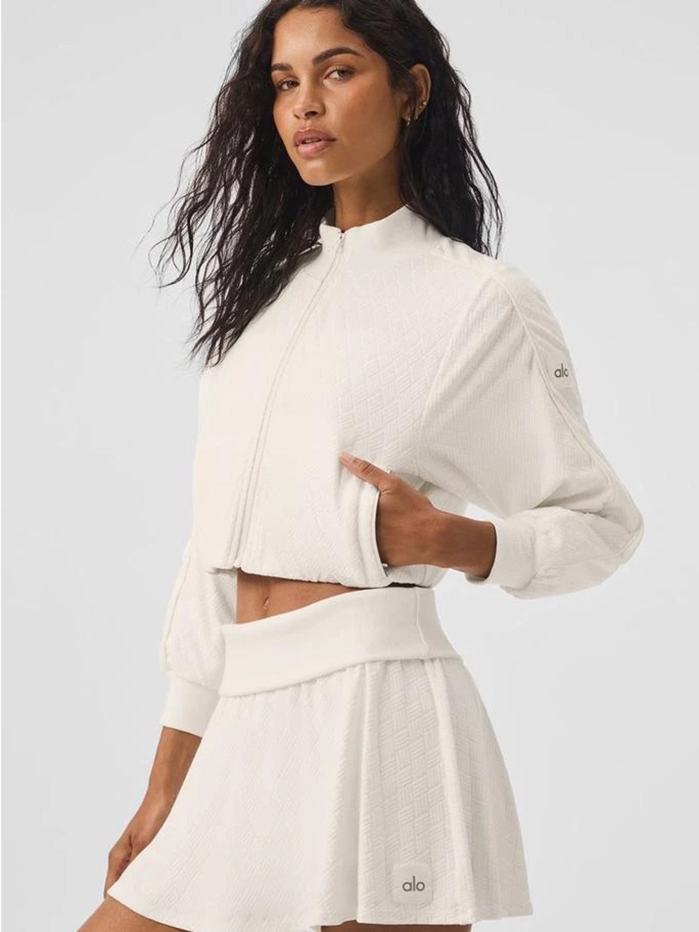 ALO Yoga Women's Cream Cropped Zip Jacket